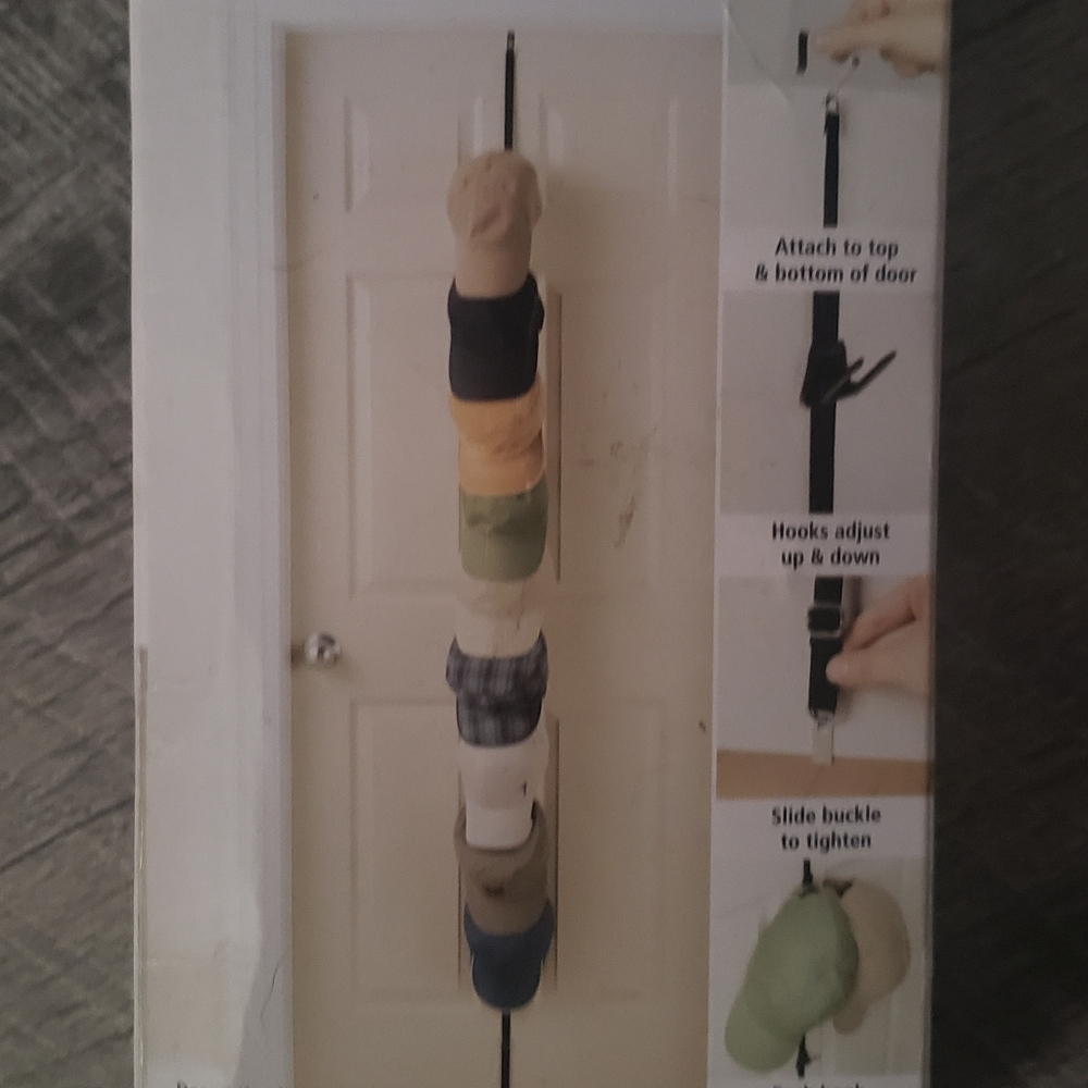 Hat rack over the door clip with hooks